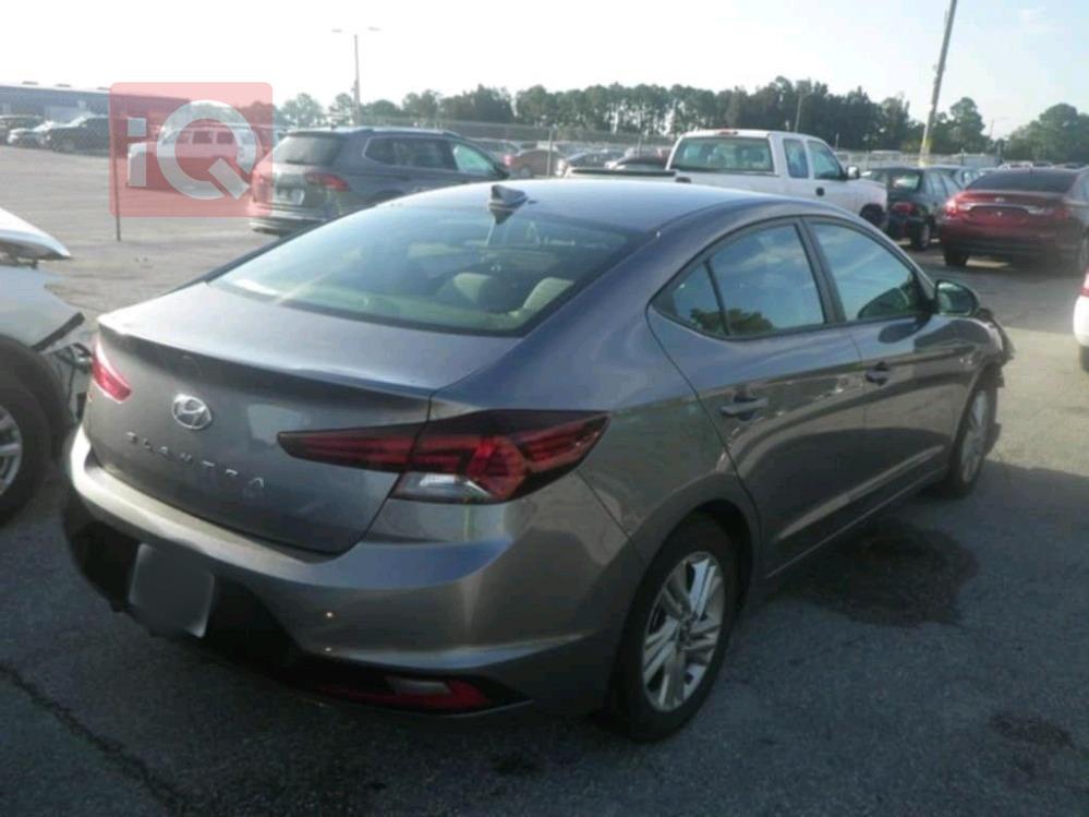 هیۆندای ئەلەنترا